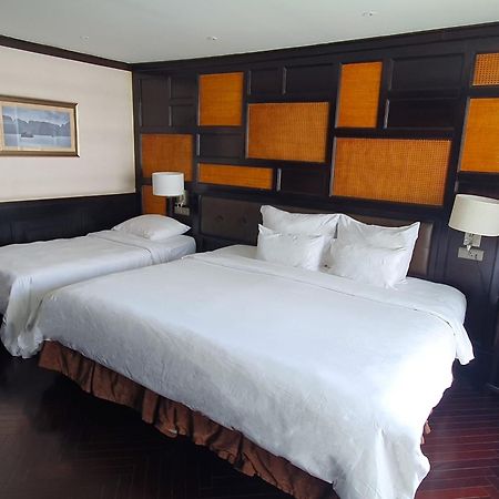 Ambassador Cruise Halong Bay Hotel Hạ Long Ngoại thất bức ảnh