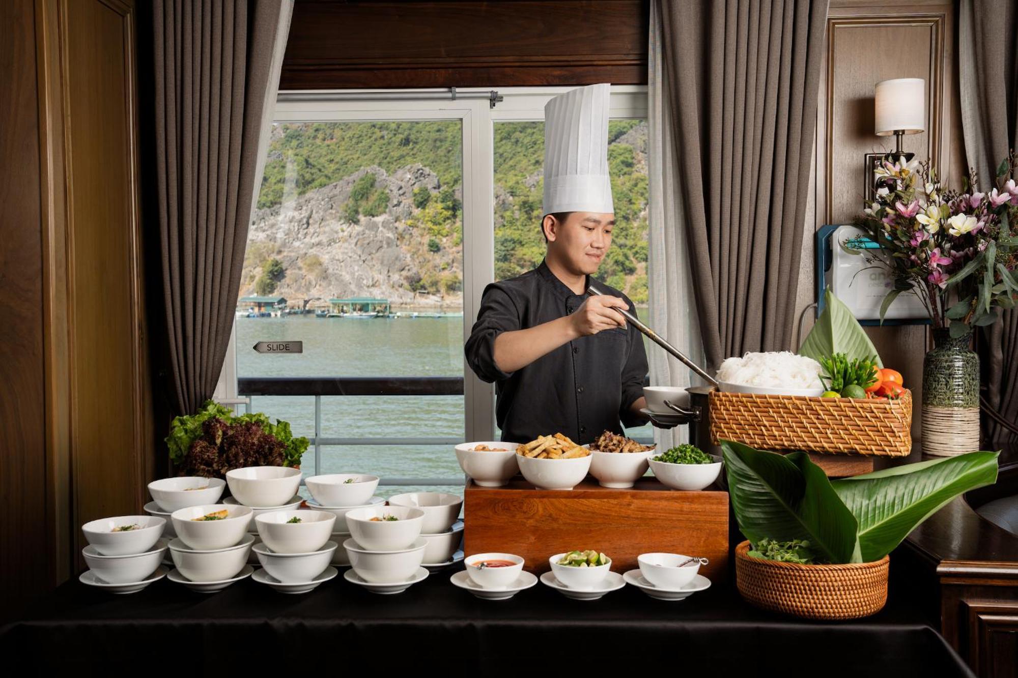 Ambassador Cruise Halong Bay Hotel Hạ Long Ngoại thất bức ảnh