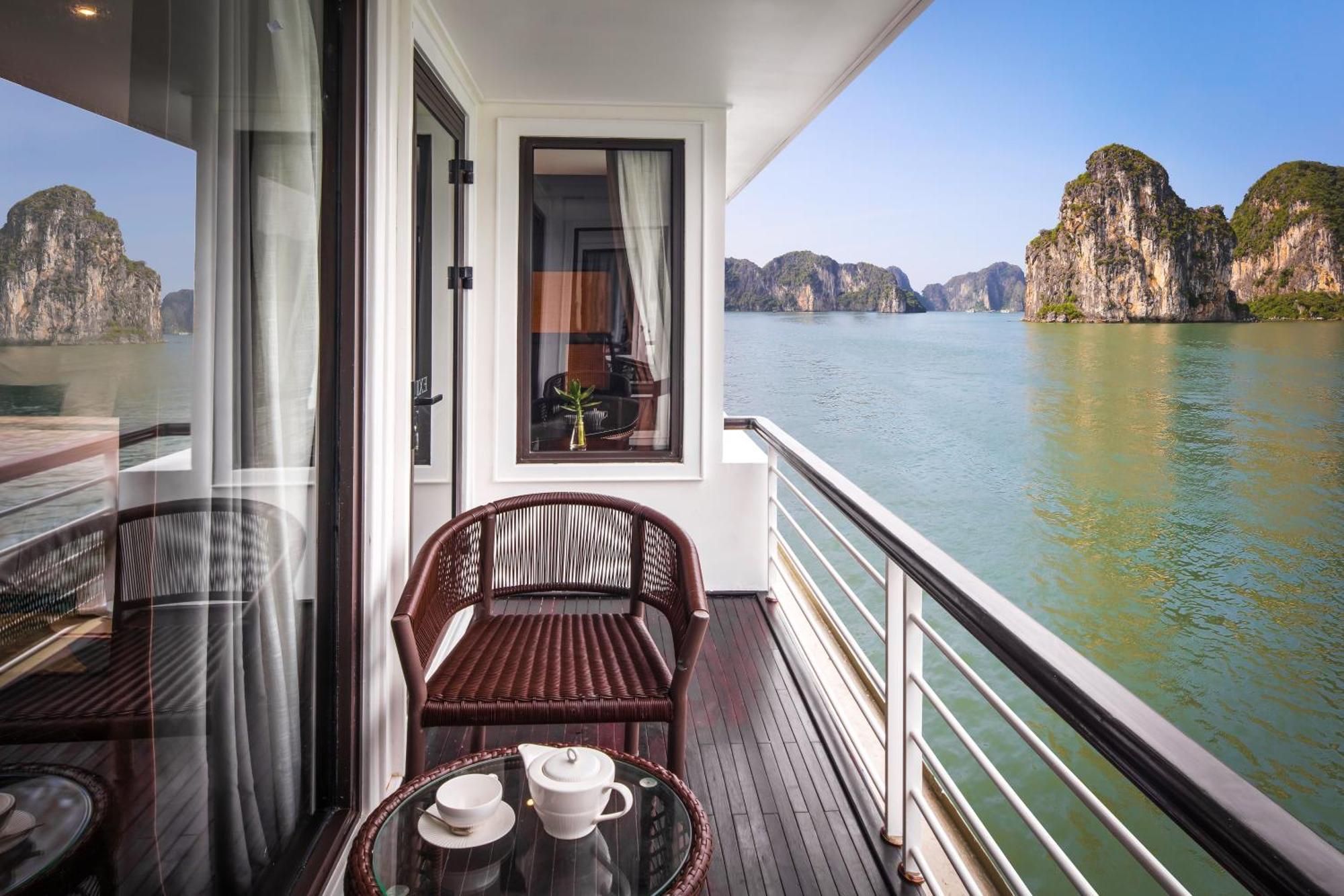 Ambassador Cruise Halong Bay Hotel Hạ Long Ngoại thất bức ảnh