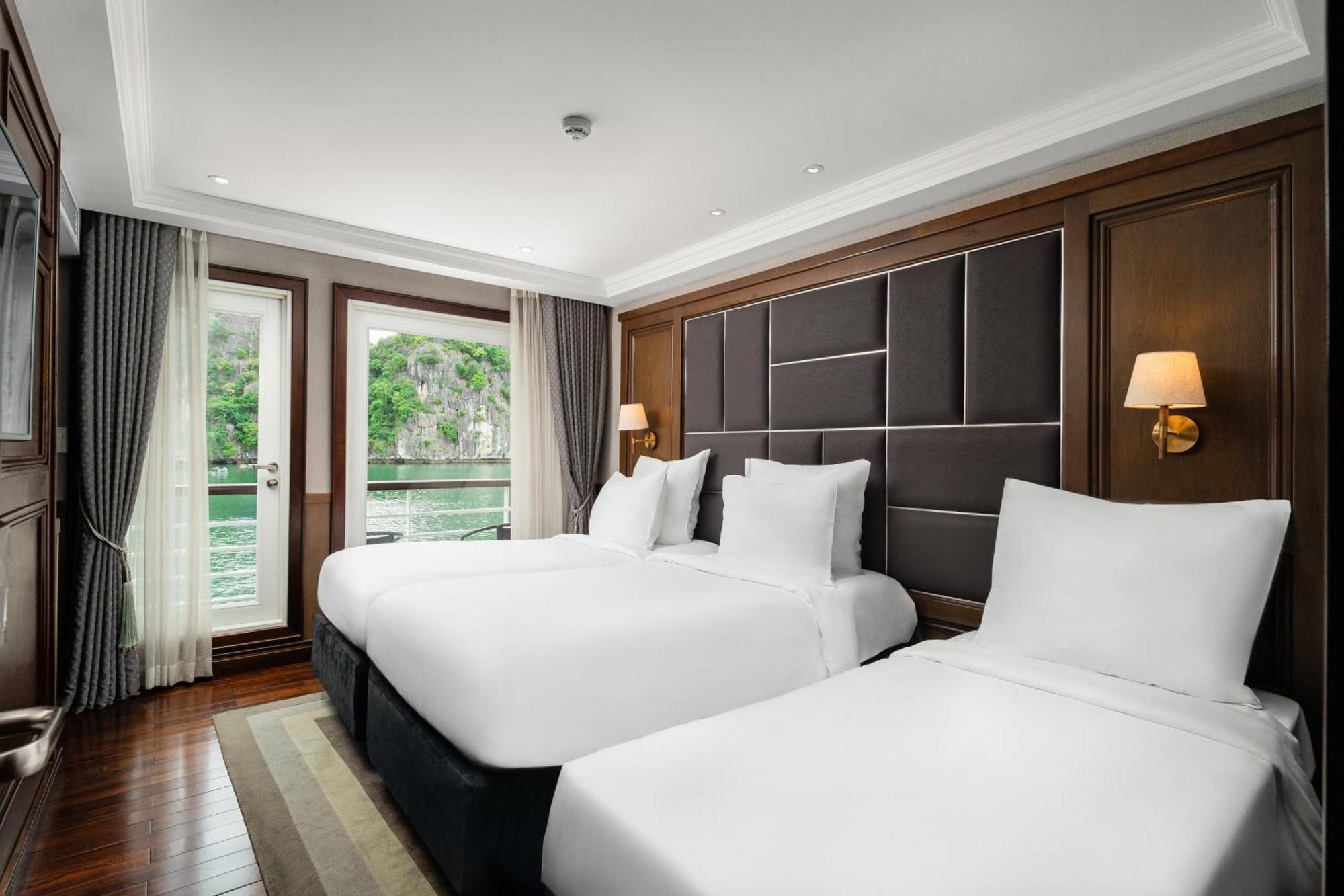 Ambassador Cruise Halong Bay Hotel Hạ Long Ngoại thất bức ảnh