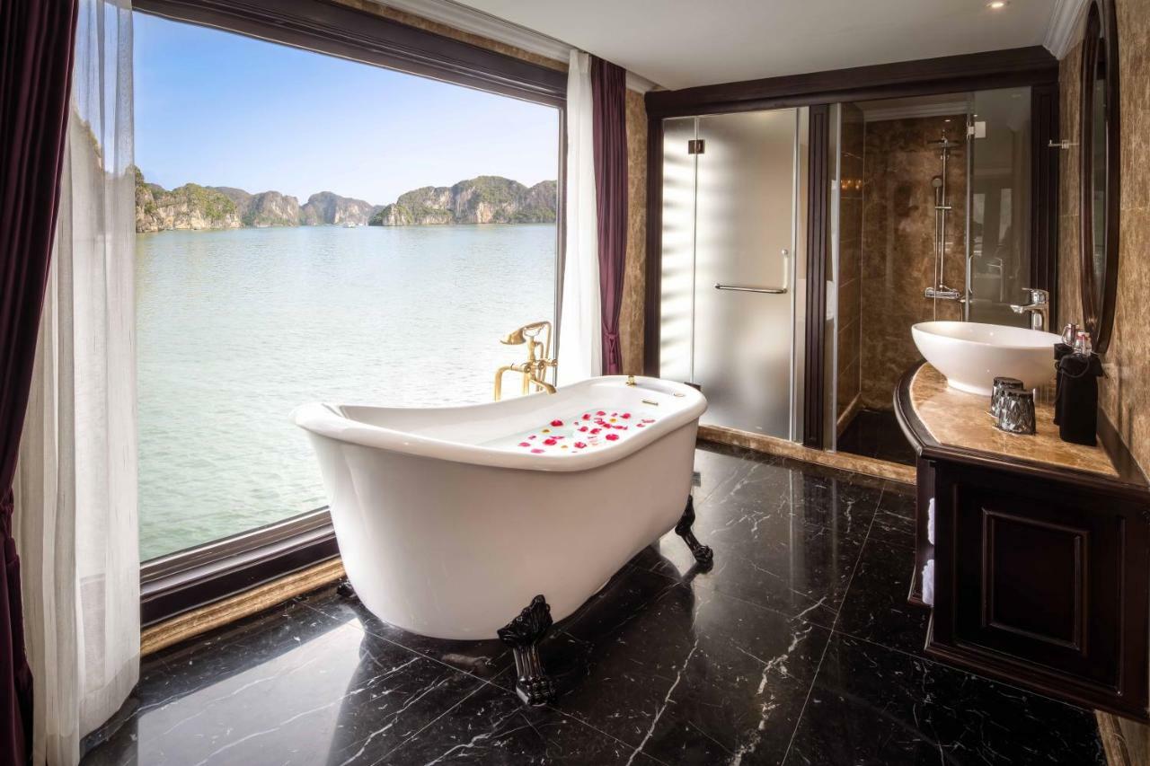 Ambassador Cruise Halong Bay Hotel Hạ Long Ngoại thất bức ảnh